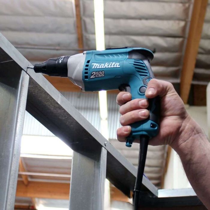 Makita FS2500 Electric Screwdriver 570W